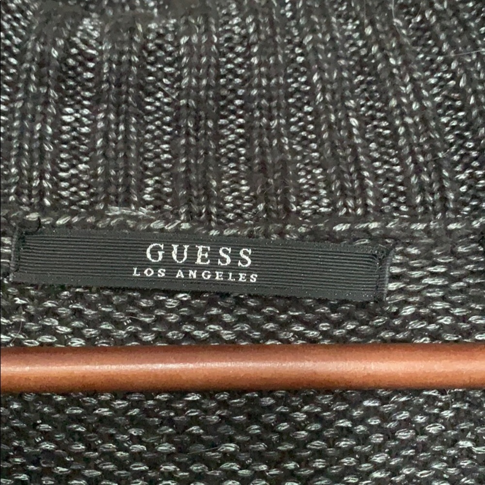 Guess sweater - Picture 2 of 3